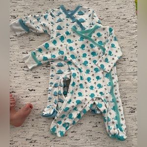 Babysoy organic pajamas 0-3 months